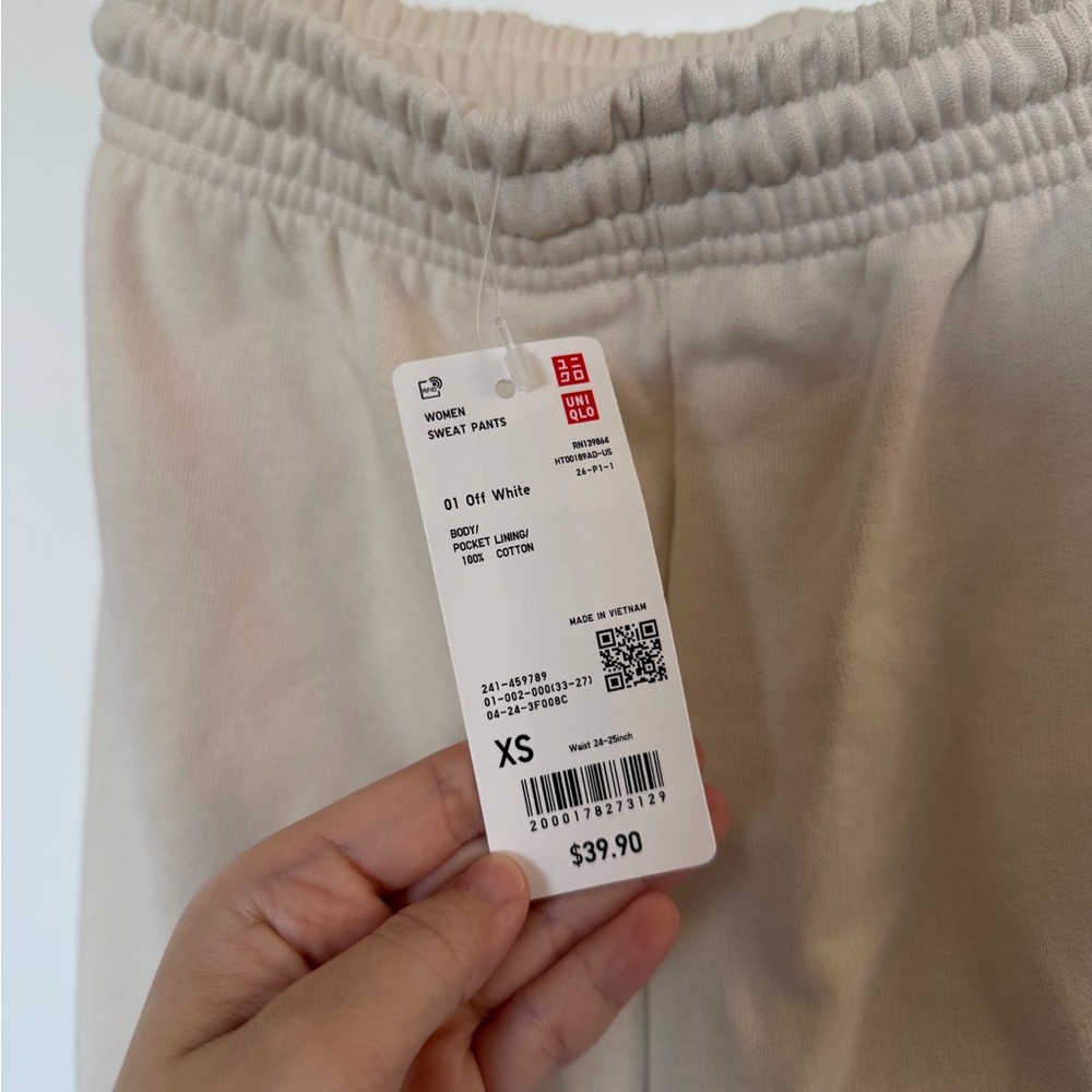 NWT Uniqlo Sweatpants in Off White - Picture 3 of 4